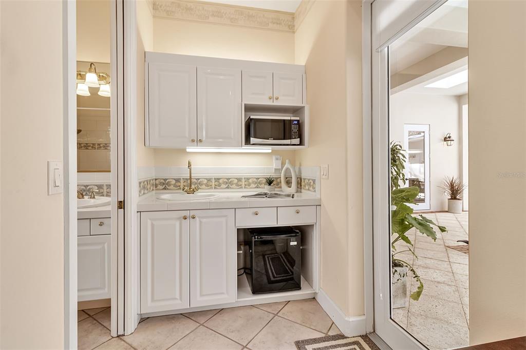 Osprey, Florida, 34229, United States, 4 Bedrooms Bedrooms, ,3 BathroomsBathrooms,Residential,For Sale,1994888