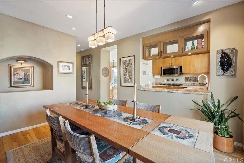 La Jolla, California, 92037, United States, 3 Bedrooms Bedrooms, ,3 BathroomsBathrooms,Residential,For Sale,1997509