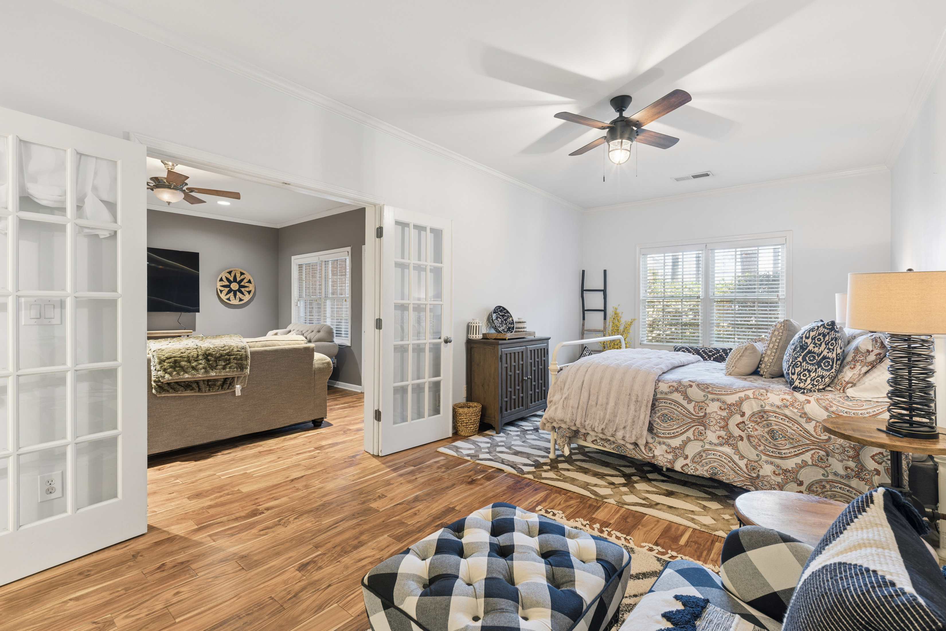  Elegant and Light-filled Townhome in Gated Olde Ivy at Vinings Community - 物件實景