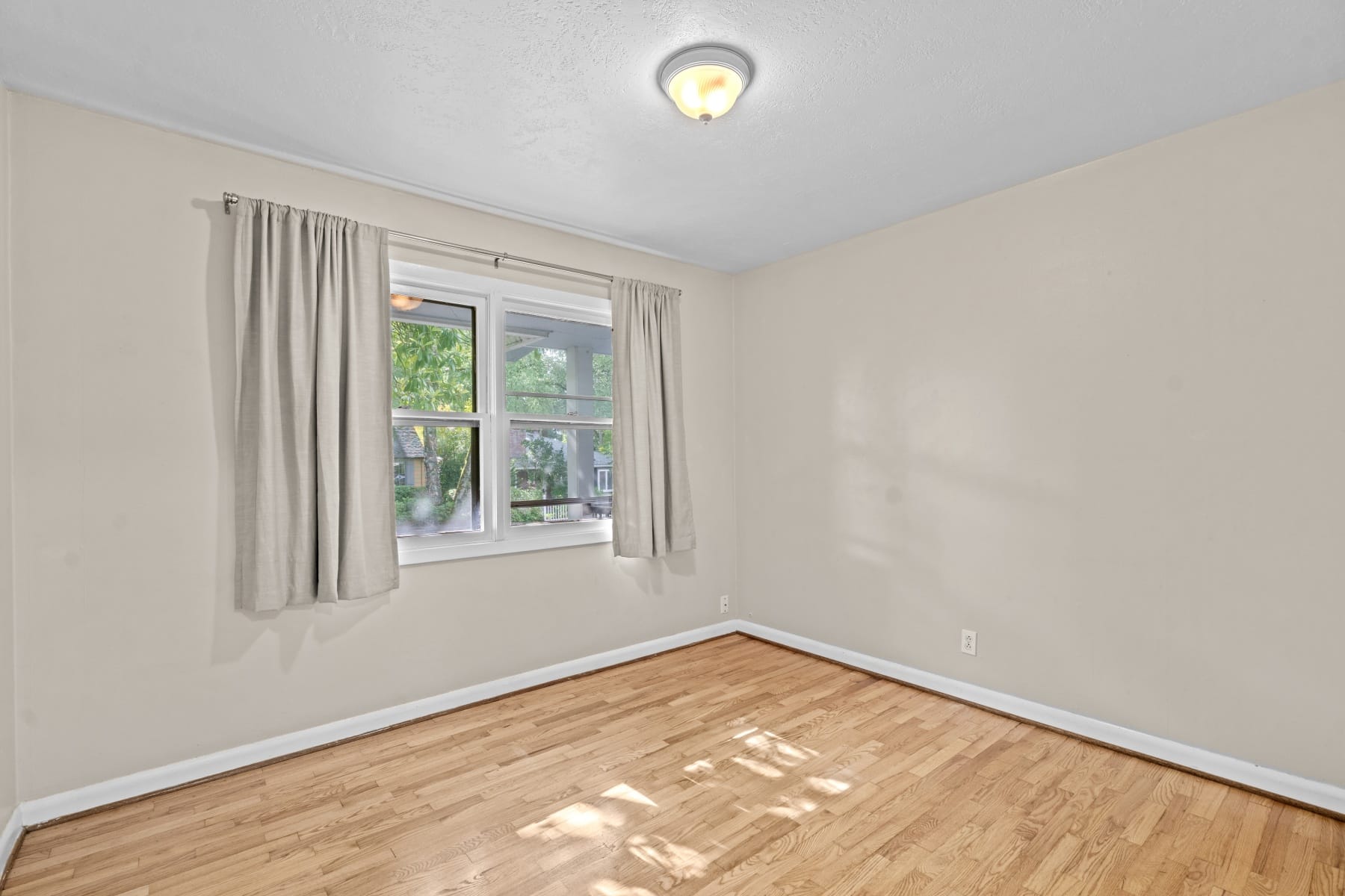  232 6TH ST Lake Oswego, OR 97034 - 物件實景