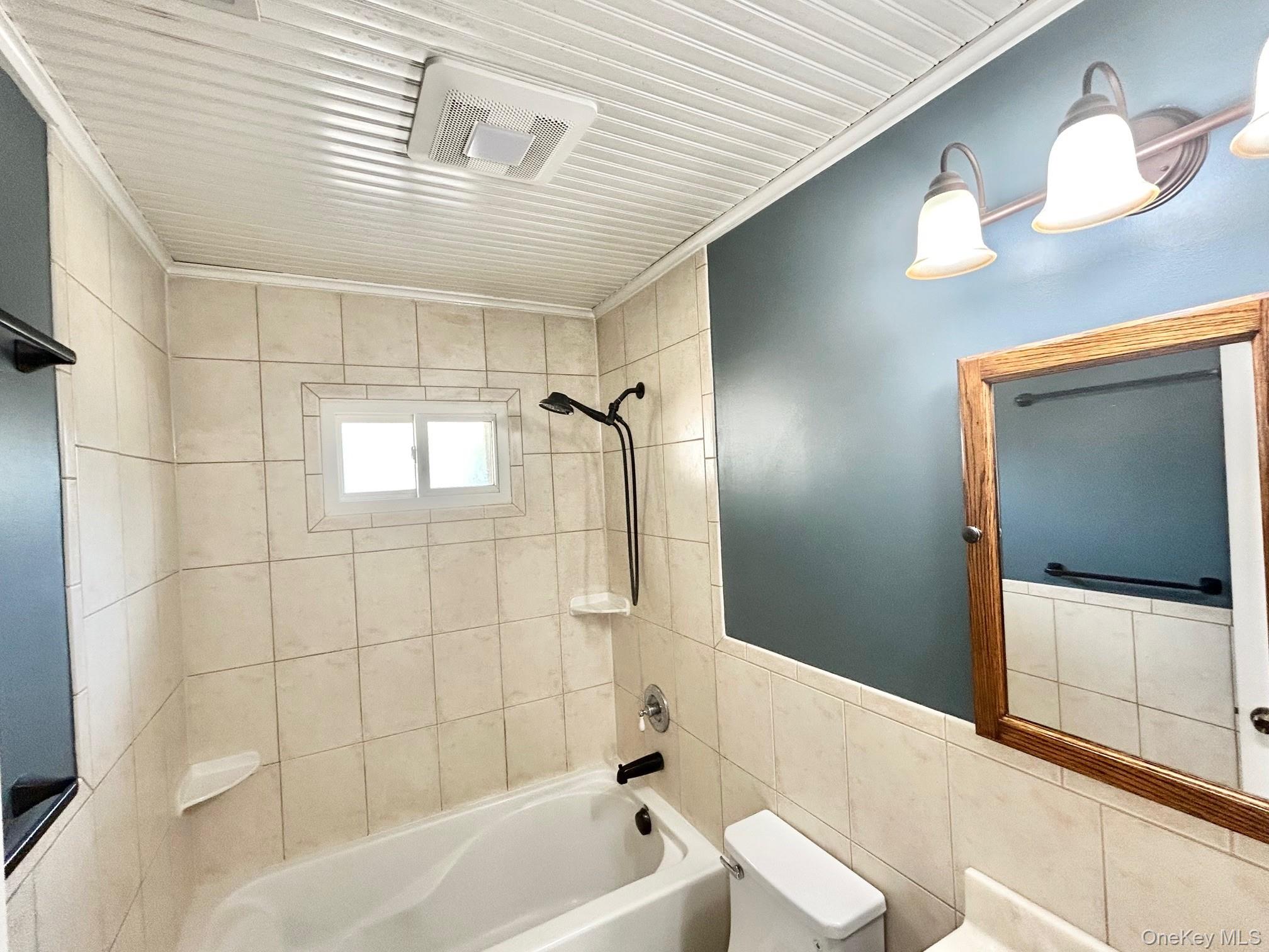 Patchogue, New York, 11772, United States, 3 Bedrooms Bedrooms, ,1 BathroomBathrooms,Residential,For Sale,1960733