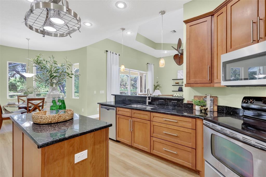 Bradenton, Florida, 34212, United States, 4 Bedrooms Bedrooms, ,3 BathroomsBathrooms,Residential,For Sale,1991075