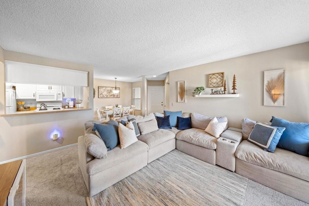 Chula Vista, California, 91913, United States, 2 Bedrooms Bedrooms, ,2 BathroomsBathrooms,Residential,For Sale,1745027