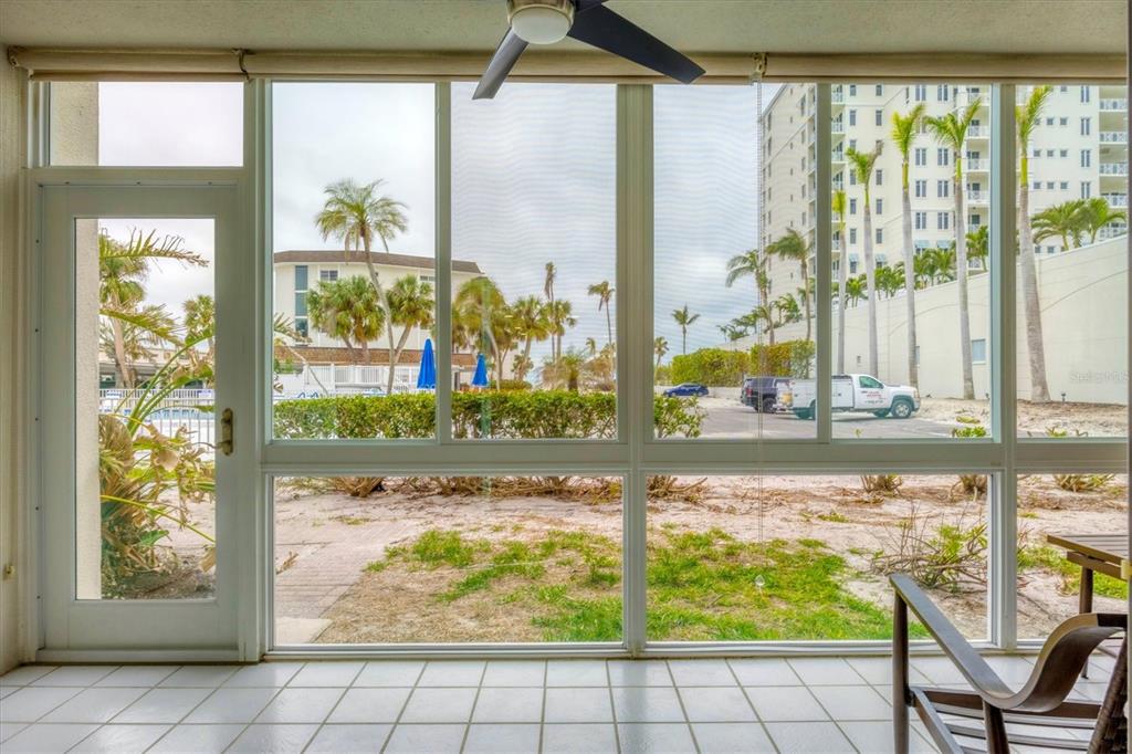 Sarasota, Florida, 34236, United States, 2 Bedrooms Bedrooms, ,2 BathroomsBathrooms,Residential,For Sale,1896445