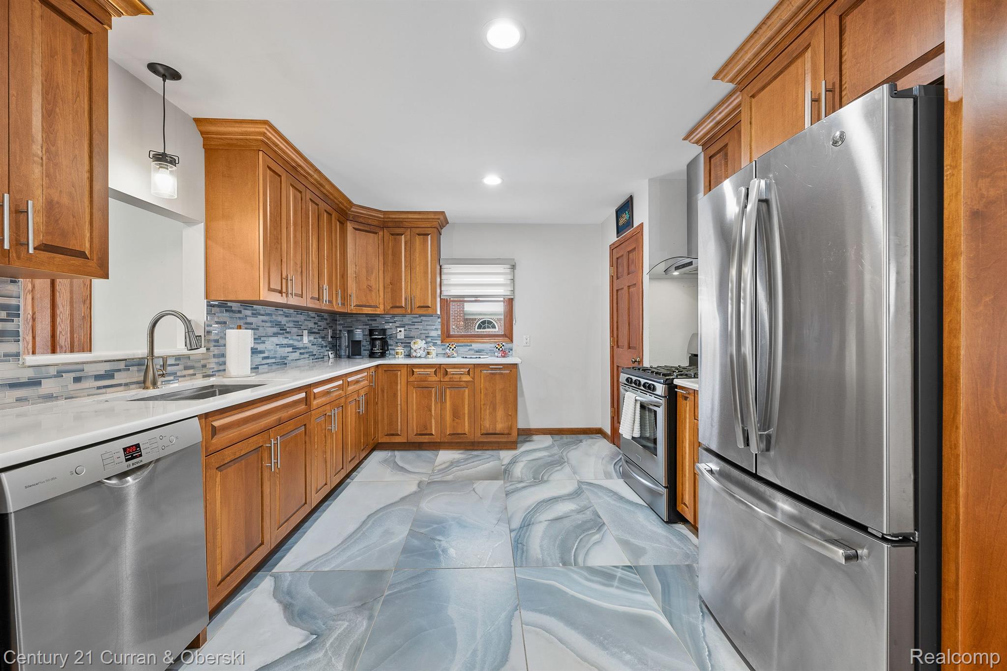 Dearborn, Michigan, 48128, United States, 4 Bedrooms Bedrooms, ,3 BathroomsBathrooms,Residential,For Sale,1908051