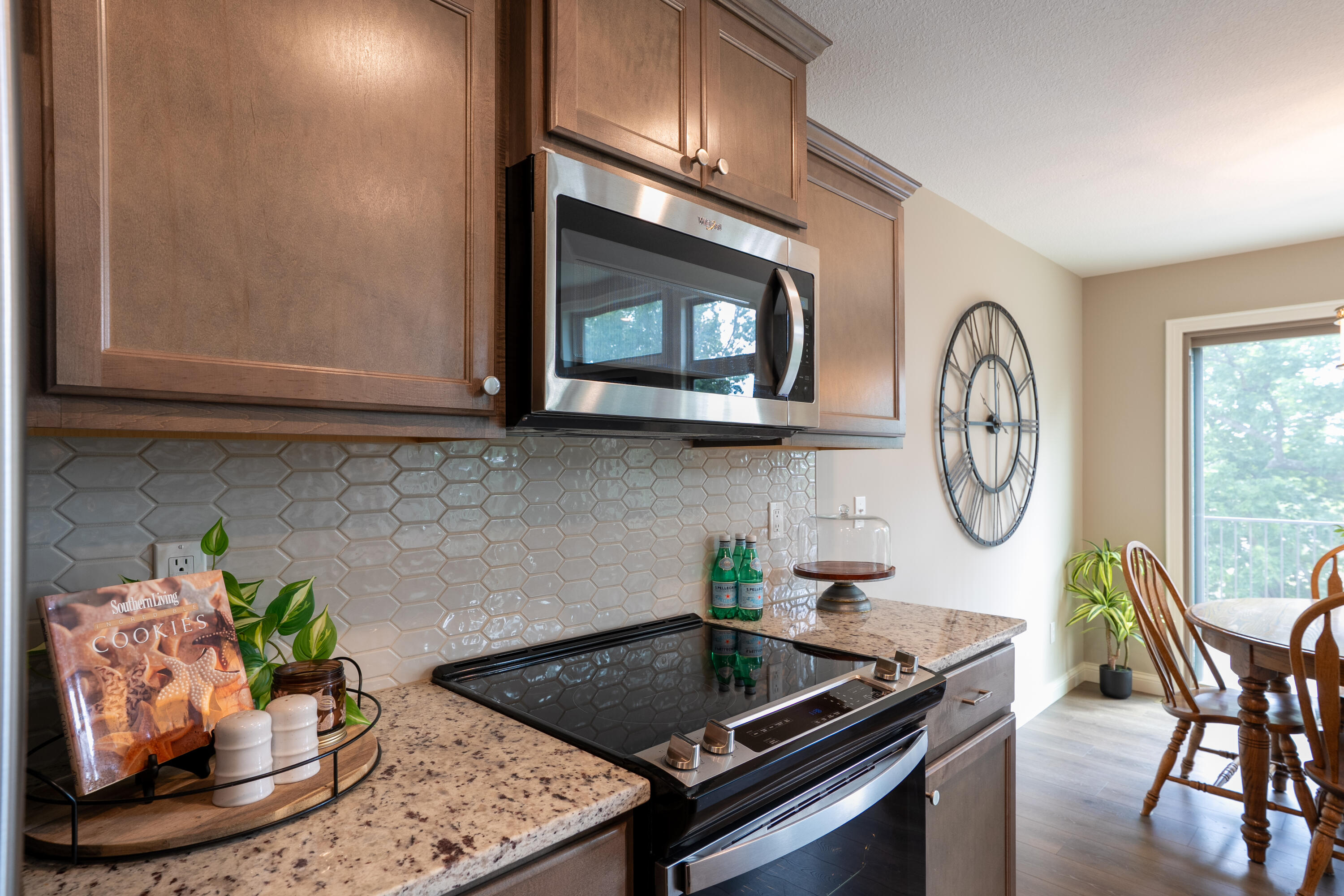 COLUMBIA, Missouri, 65203, United States, 5 Bedrooms Bedrooms, ,3 BathroomsBathrooms,Residential,For Sale,1976271