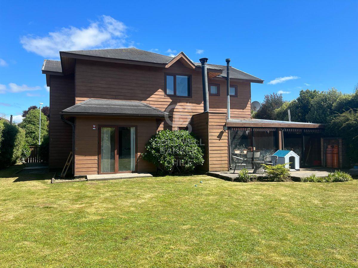 Puerto Varas, Chile, 5 Bedrooms Bedrooms, ,4 BathroomsBathrooms,Residential,For Sale,1908345