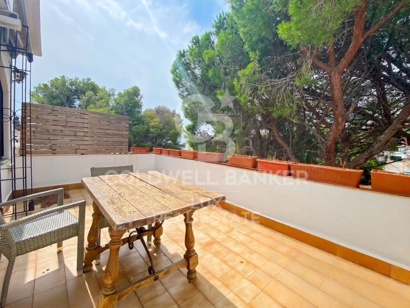 Roses, Catalonia, ES, 4 Bedrooms Bedrooms, ,2 BathroomsBathrooms,Residential,For Sale,1932080