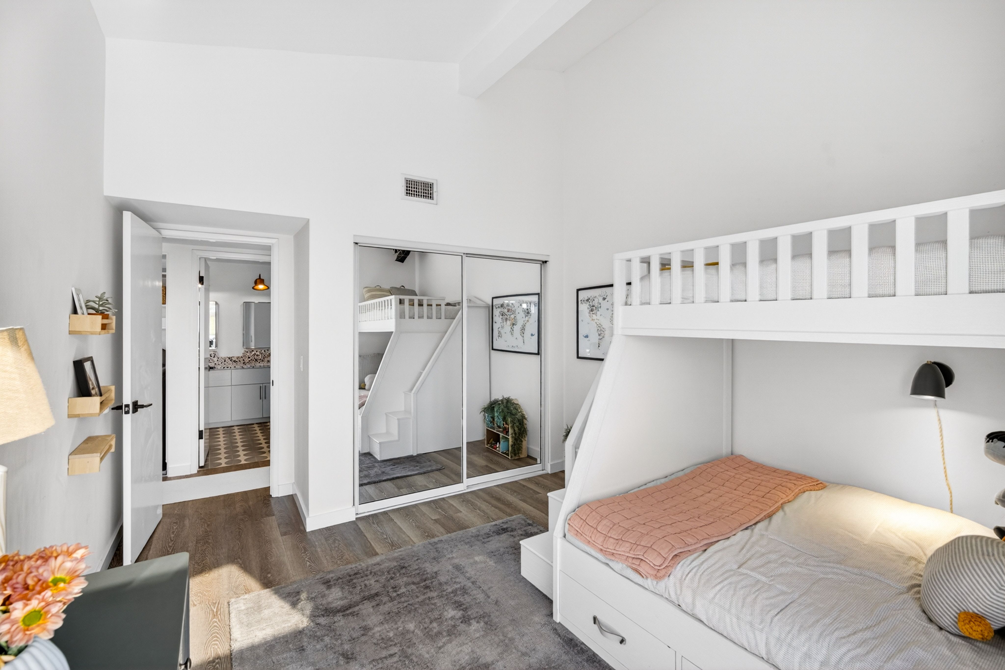  956 Tia Juana Street, Laguna Beach, CA 92651 - 物件實景