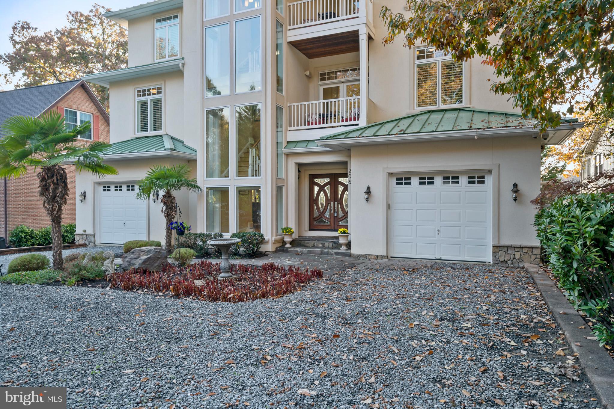 Lusby, Maryland, 20657, United States, 4 Bedrooms Bedrooms, ,6 BathroomsBathrooms,Residential,For Sale,1990435