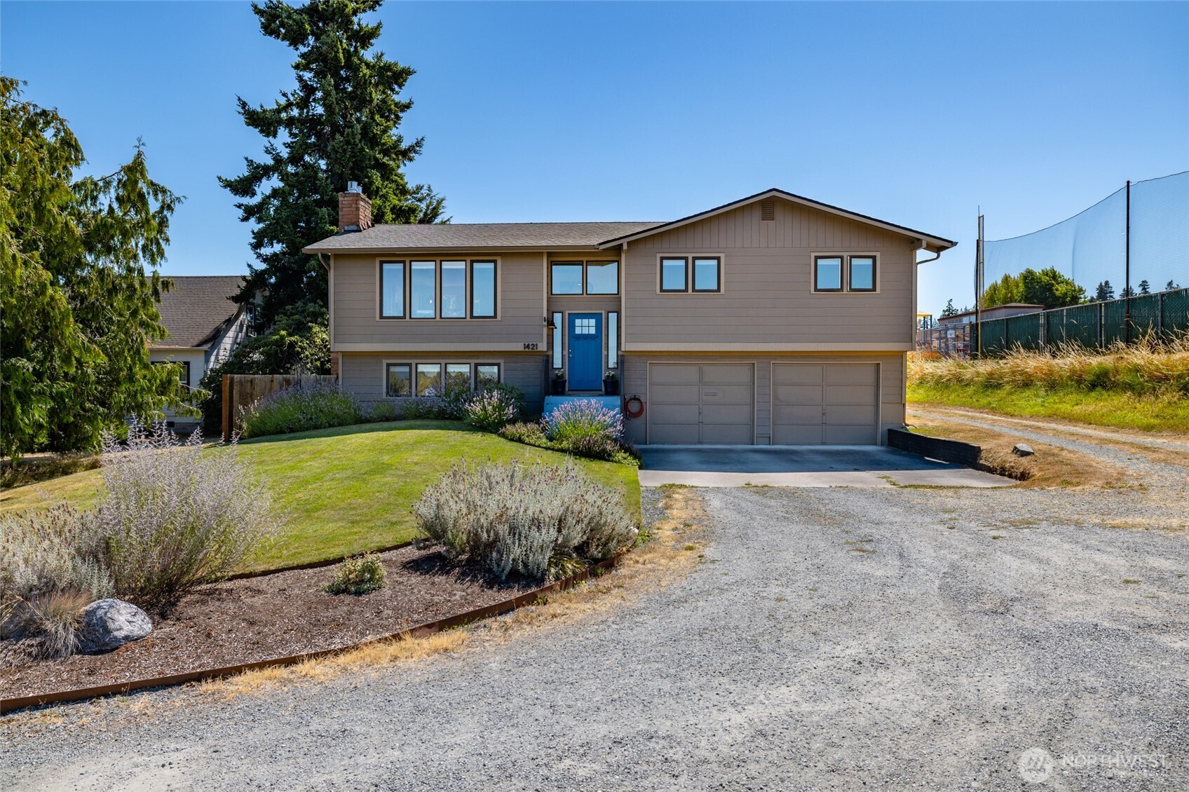 Anacortes, Washington, 98221, United States, 3 Bedrooms Bedrooms, ,1 BathroomBathrooms,Residential,For Sale,1914220