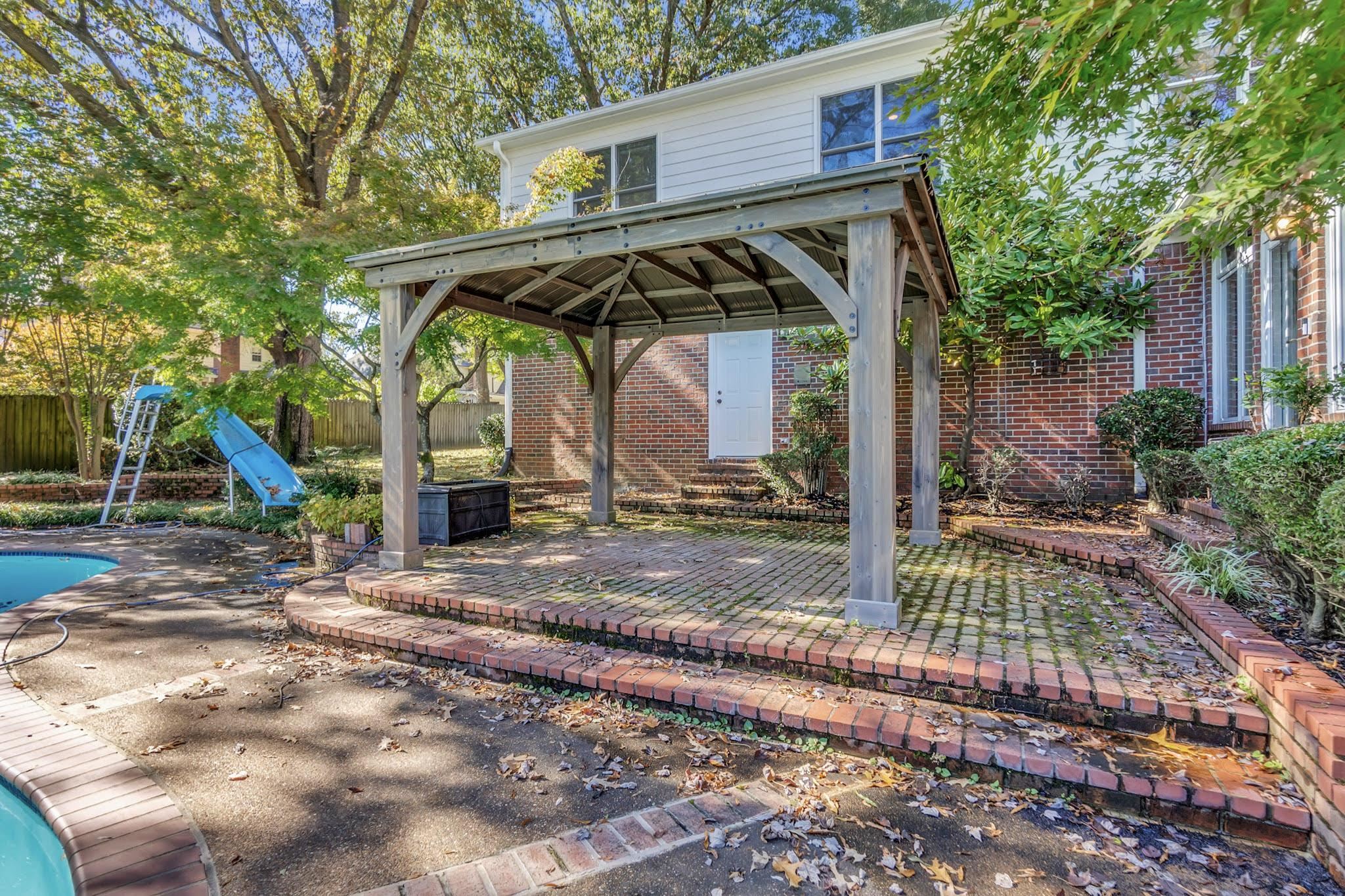 Germantown, Tennessee, 38139, United States, 6 Bedrooms Bedrooms, ,6 BathroomsBathrooms,Residential,For Sale,1987411