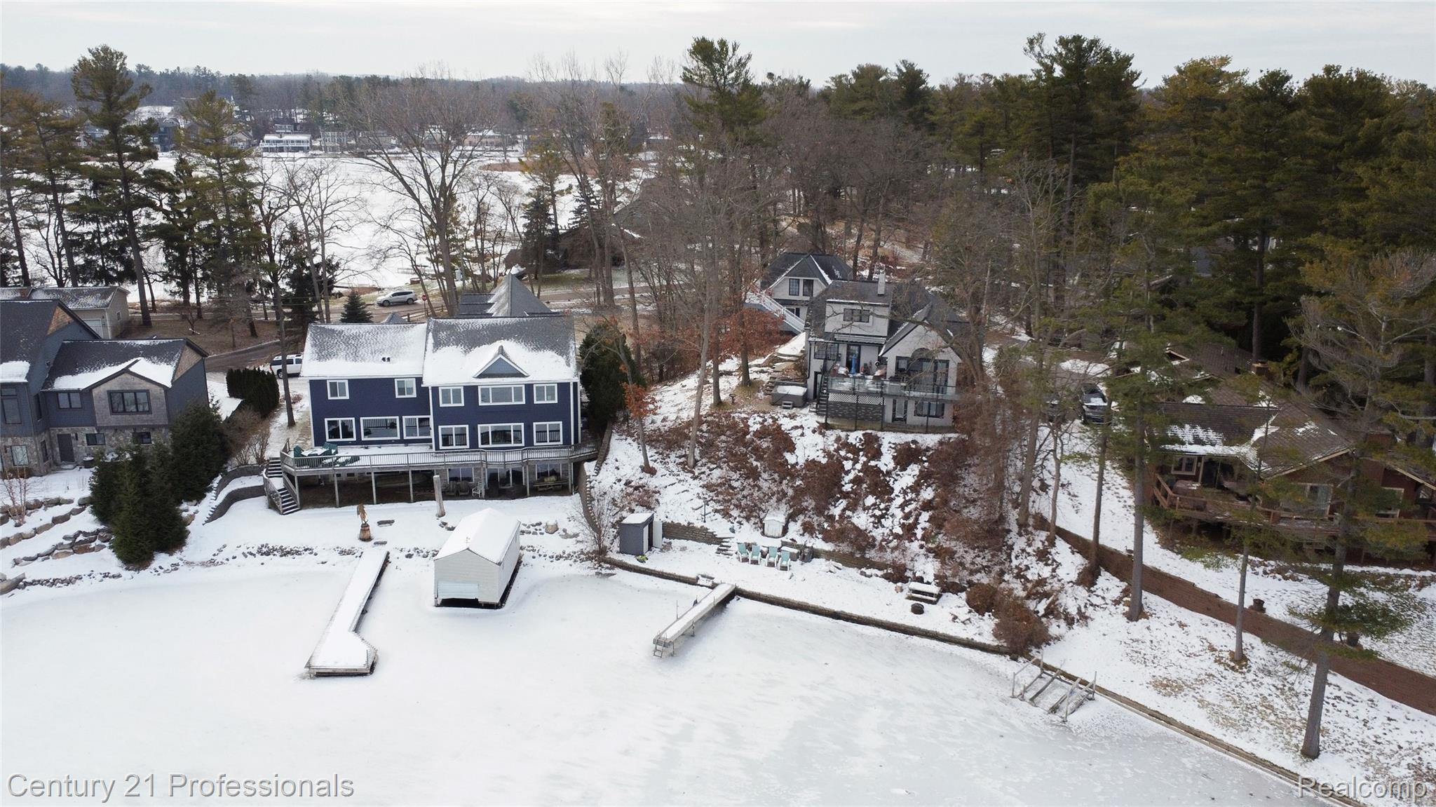 LakeOrion, Michigan, 48362, United States, 2 Bedrooms Bedrooms, ,2 BathroomsBathrooms,Residential,For Sale,2005398