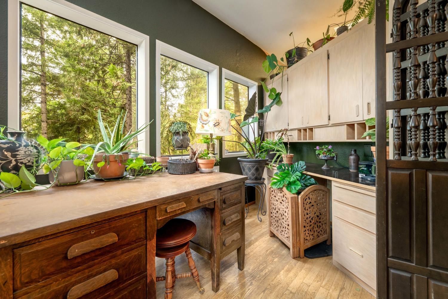 Foresthill, California, 95631, United States, 4 Bedrooms Bedrooms, ,3 BathroomsBathrooms,Residential,For Sale,2006028