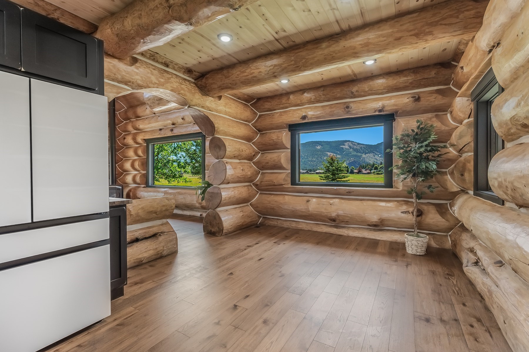  Artistic Log Home, Stunning Mountain Views - 物件實景