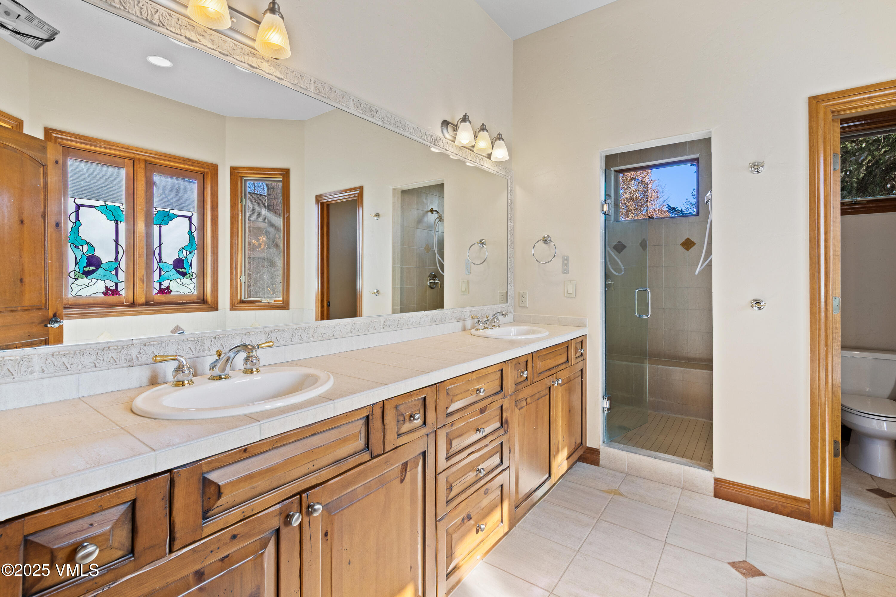 Gypsum, Colorado, 81637, United States, 6 Bedrooms Bedrooms, ,5 BathroomsBathrooms,Residential,For Sale,1987676