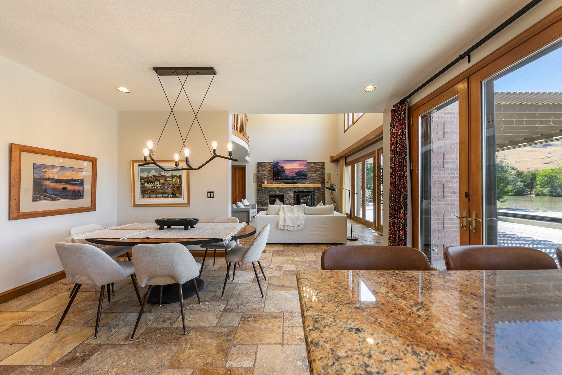  A Rare Lakefront Estate in the Heart of Reno no in One of Northern Nevada