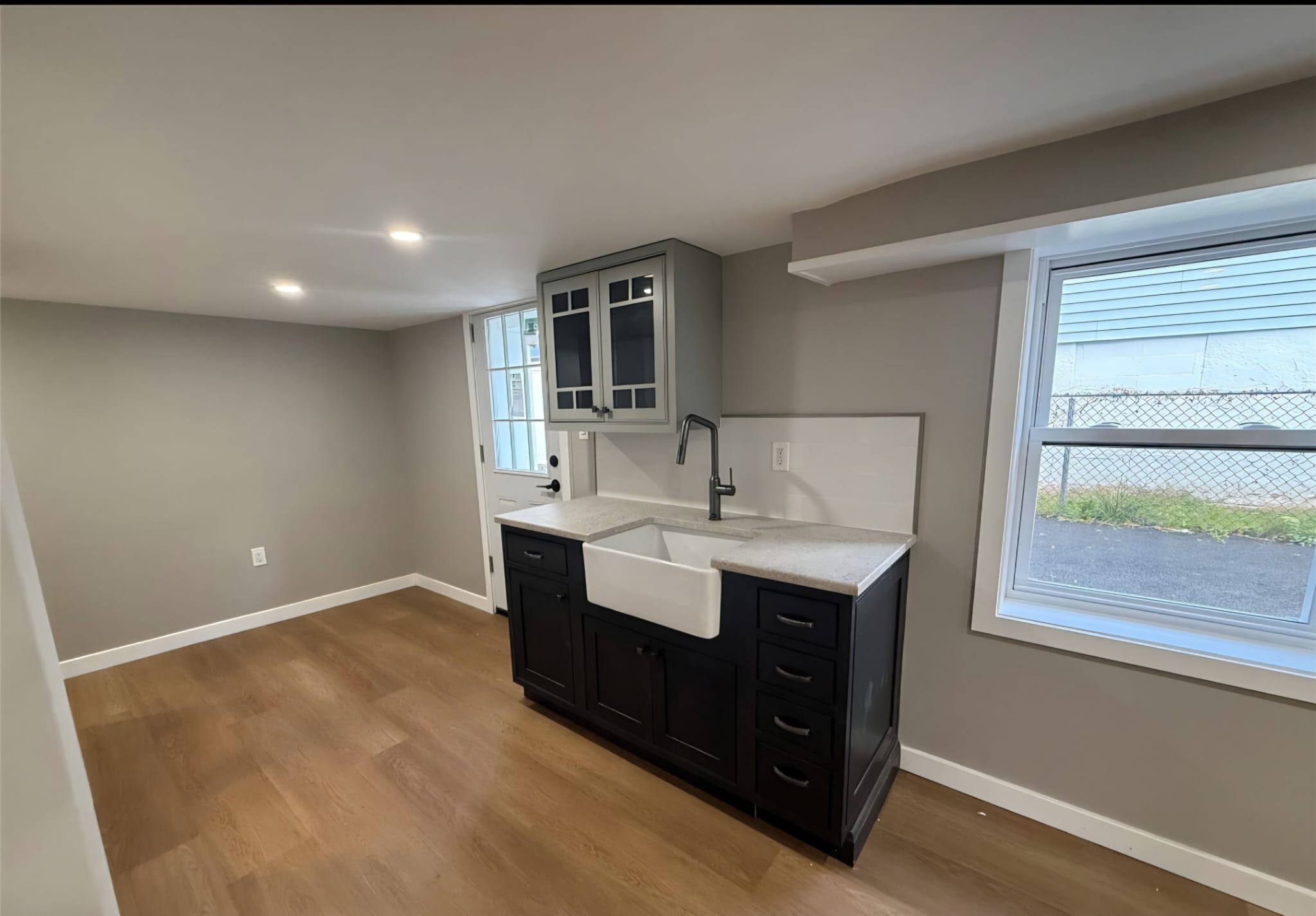 Little Ferry, New Jersey, 07643, United States, 5 Bedrooms Bedrooms, ,2 BathroomsBathrooms,Residential,For Sale,1983964