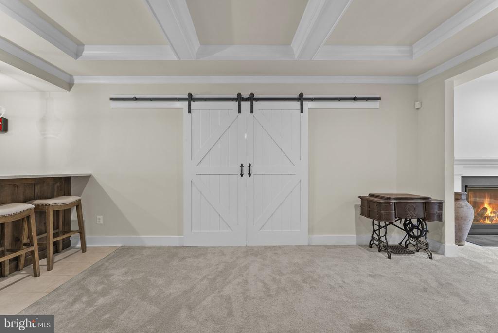 Warrenton, Virginia, 20187, United States, 4 Bedrooms Bedrooms, ,4 BathroomsBathrooms,Residential,For Sale,2048905