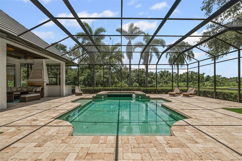Bradenton, Florida, 34202, United States, 5 Bedrooms Bedrooms, ,5 BathroomsBathrooms,Residential,For Sale,1873833