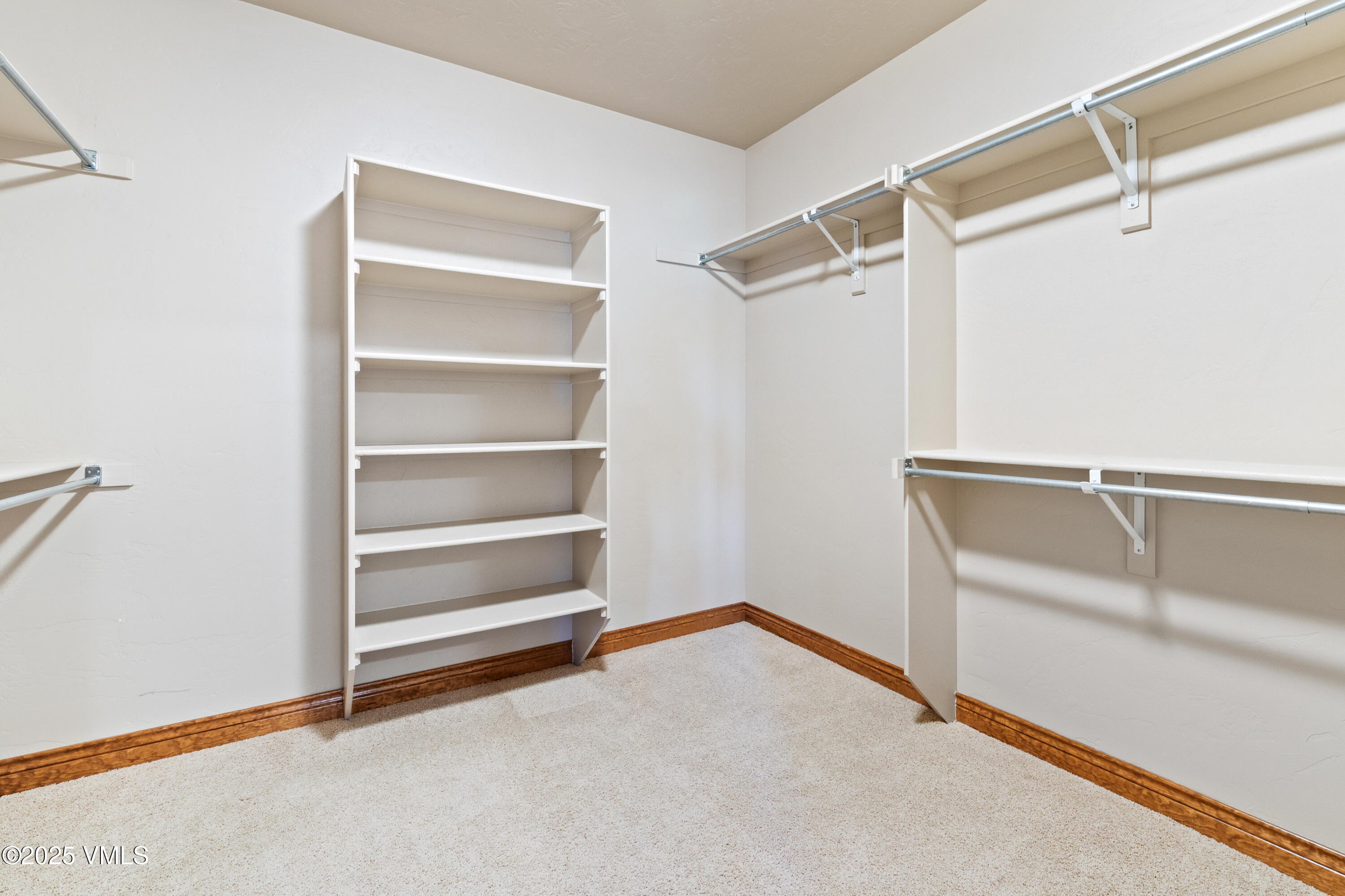 Gypsum, Colorado, 81637, United States, 6 Bedrooms Bedrooms, ,5 BathroomsBathrooms,Residential,For Sale,1987676