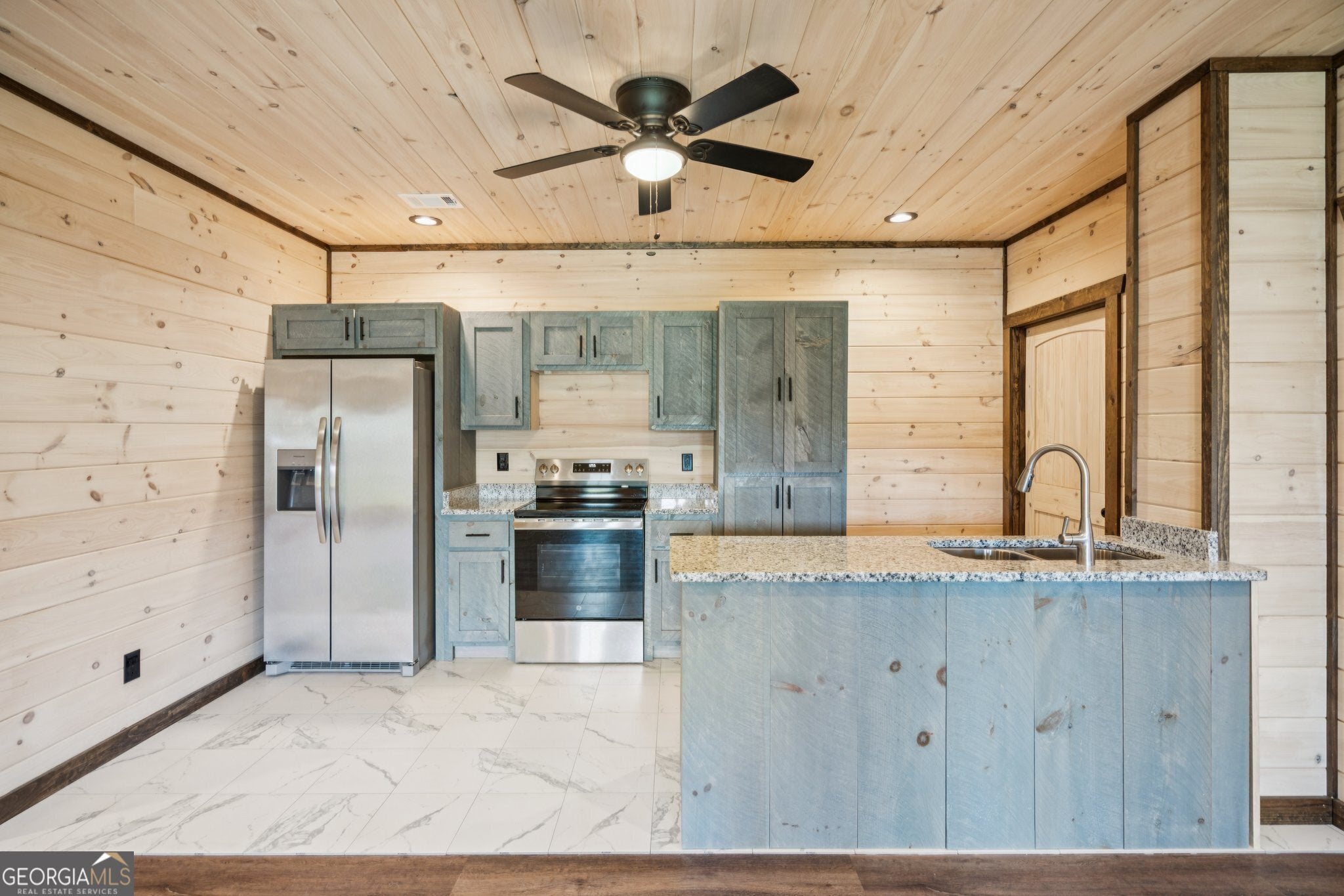 Morganton, Georgia, 30560, United States, 4 Bedrooms Bedrooms, ,3 BathroomsBathrooms,Residential,For Sale,1926928
