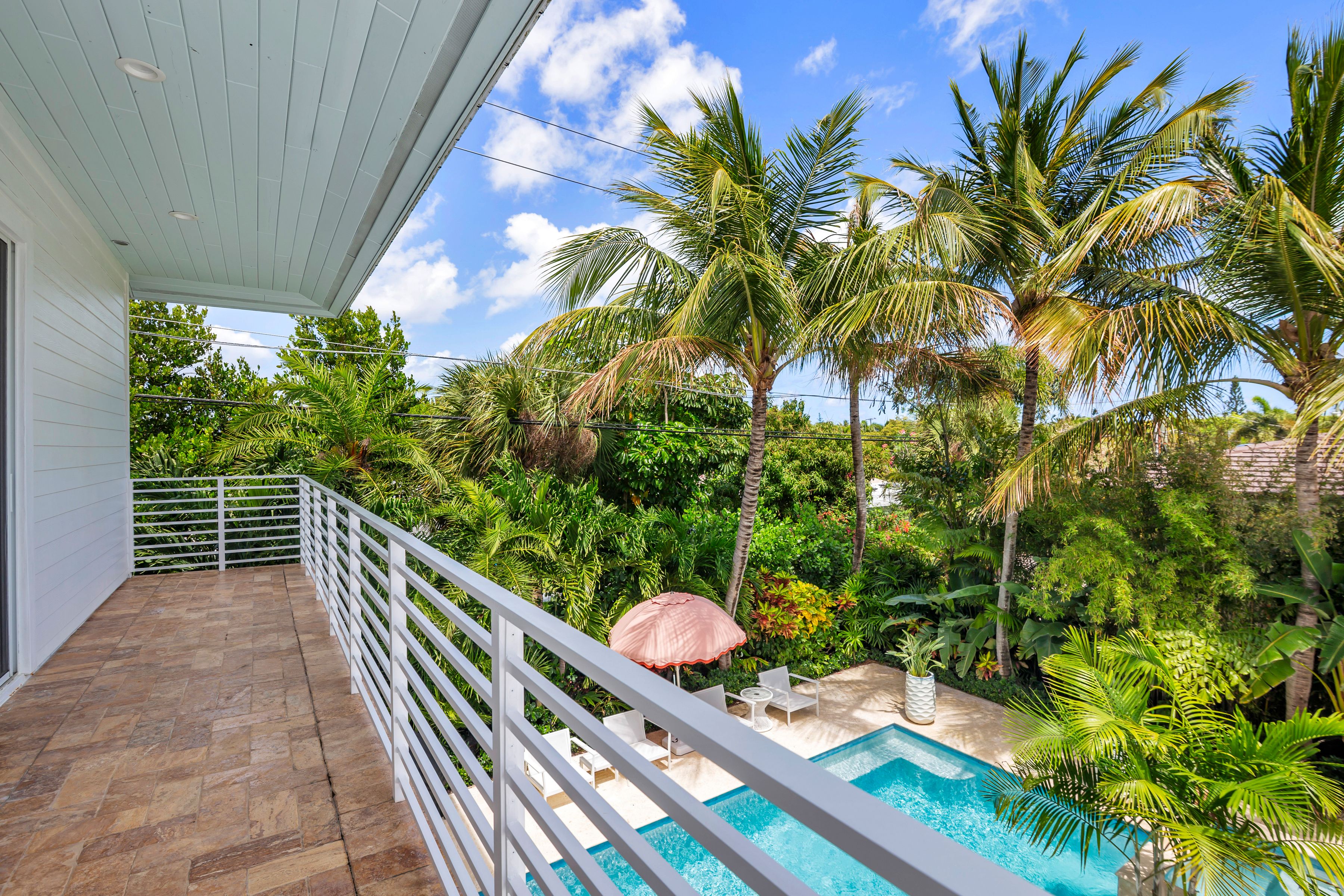  203 Arlington Road - 物件實景