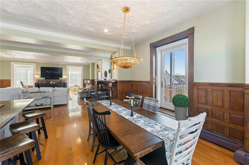 Bristol, Rhode Island, 02809, United States, 2 Bedrooms Bedrooms, ,3 BathroomsBathrooms,Residential,For Sale,1834727