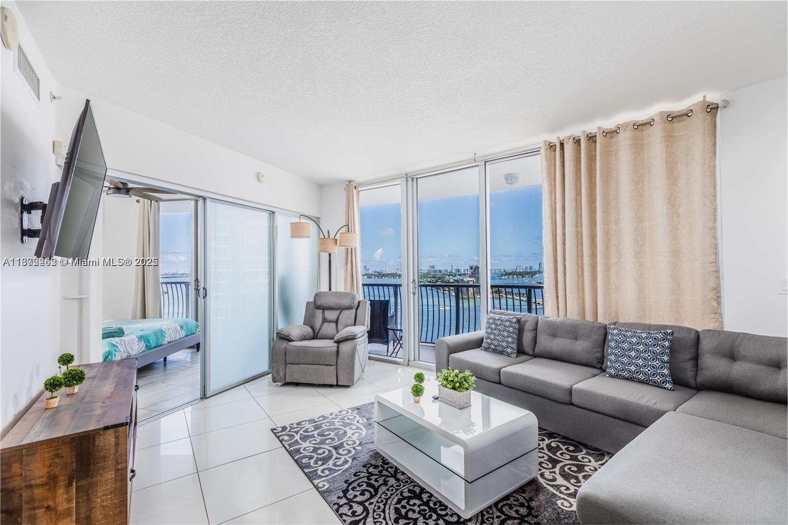 Miami, Florida, 33132, United States, 2 Bedrooms Bedrooms, ,2 BathroomsBathrooms,Residential,For Sale,1940713