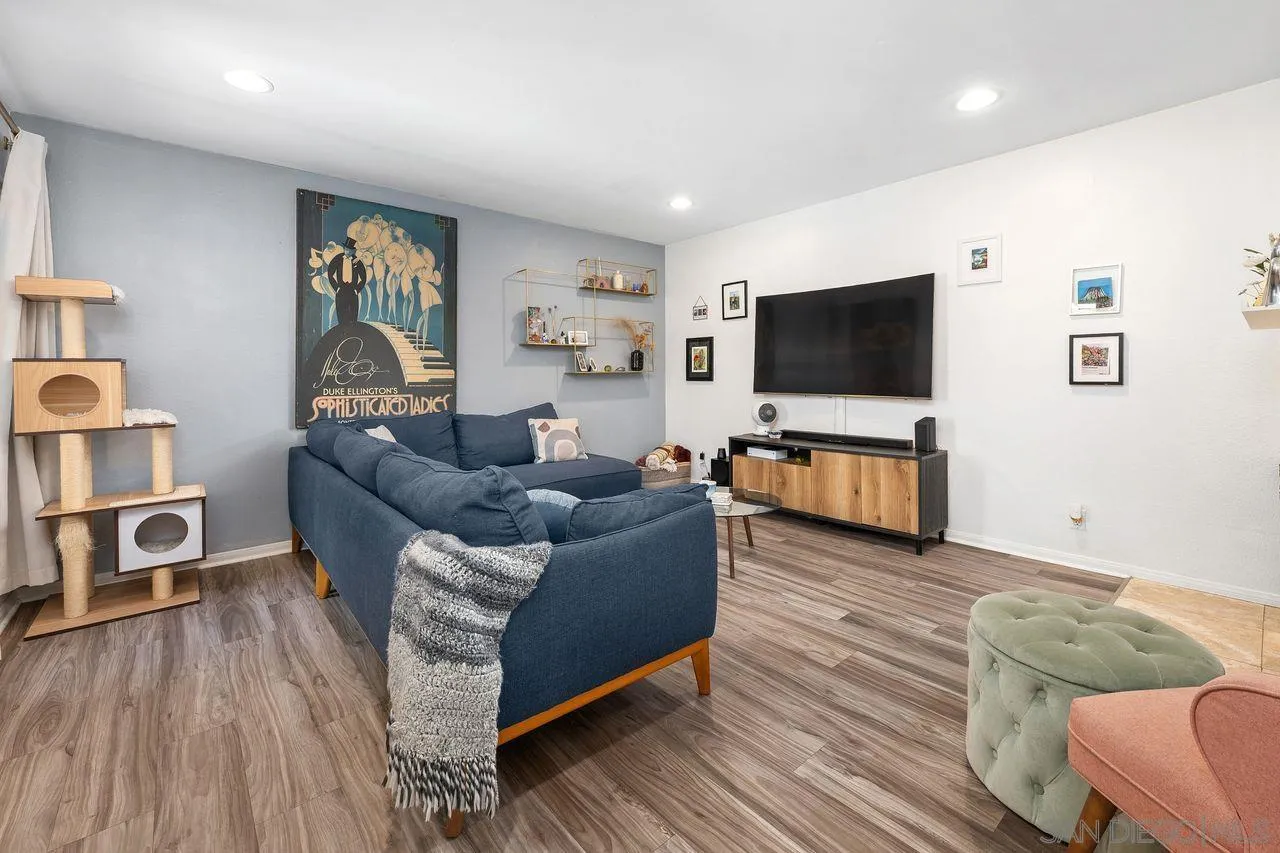 Alpine, California, 91901, United States, 2 Bedrooms Bedrooms, ,2 BathroomsBathrooms,Residential,For Sale,1902222