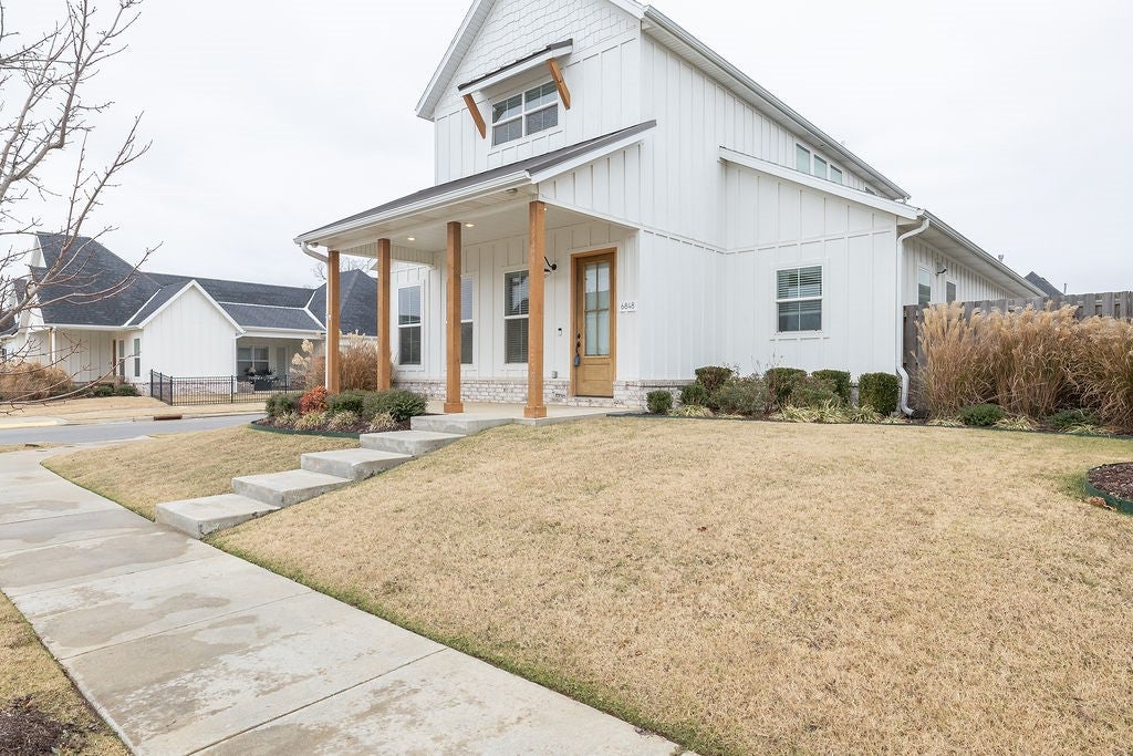 Springdale, Arkansas, 72762, United States, 3 Bedrooms Bedrooms, ,3 BathroomsBathrooms,Residential,For Sale,2001848