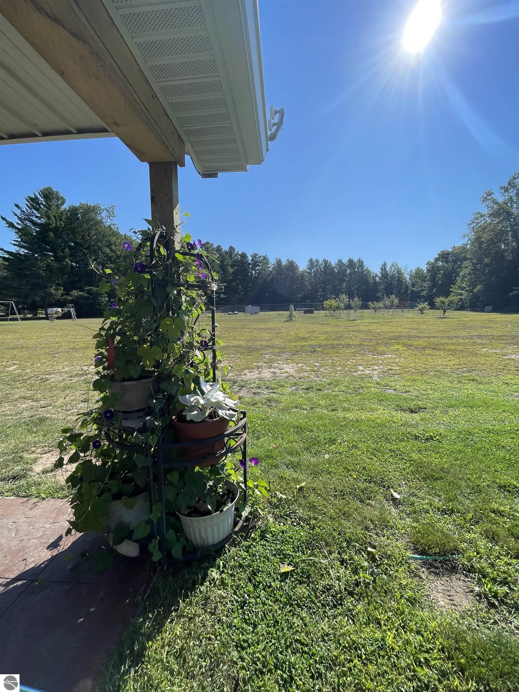 Harrison, Michigan, 48625, United States, 3 Bedrooms Bedrooms, ,3 BathroomsBathrooms,Residential,For Sale,2007546