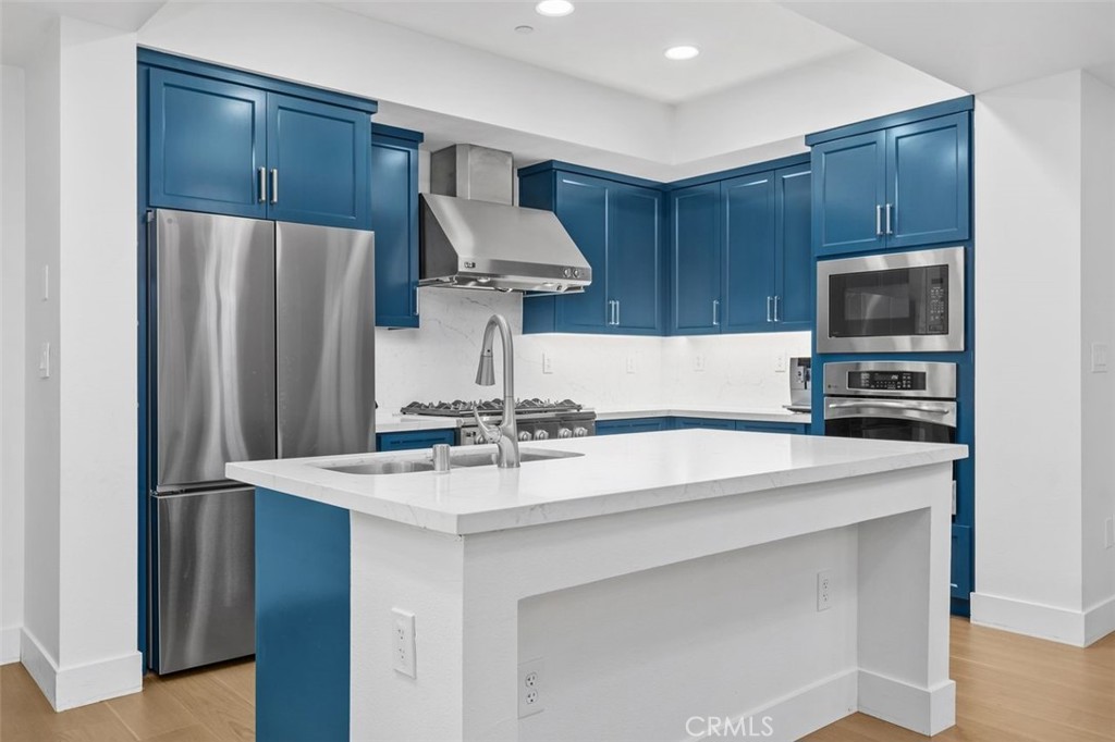 Long Beach, California, 90802, United States, 3 Bedrooms Bedrooms, ,3 BathroomsBathrooms,Residential,For Sale,2002105