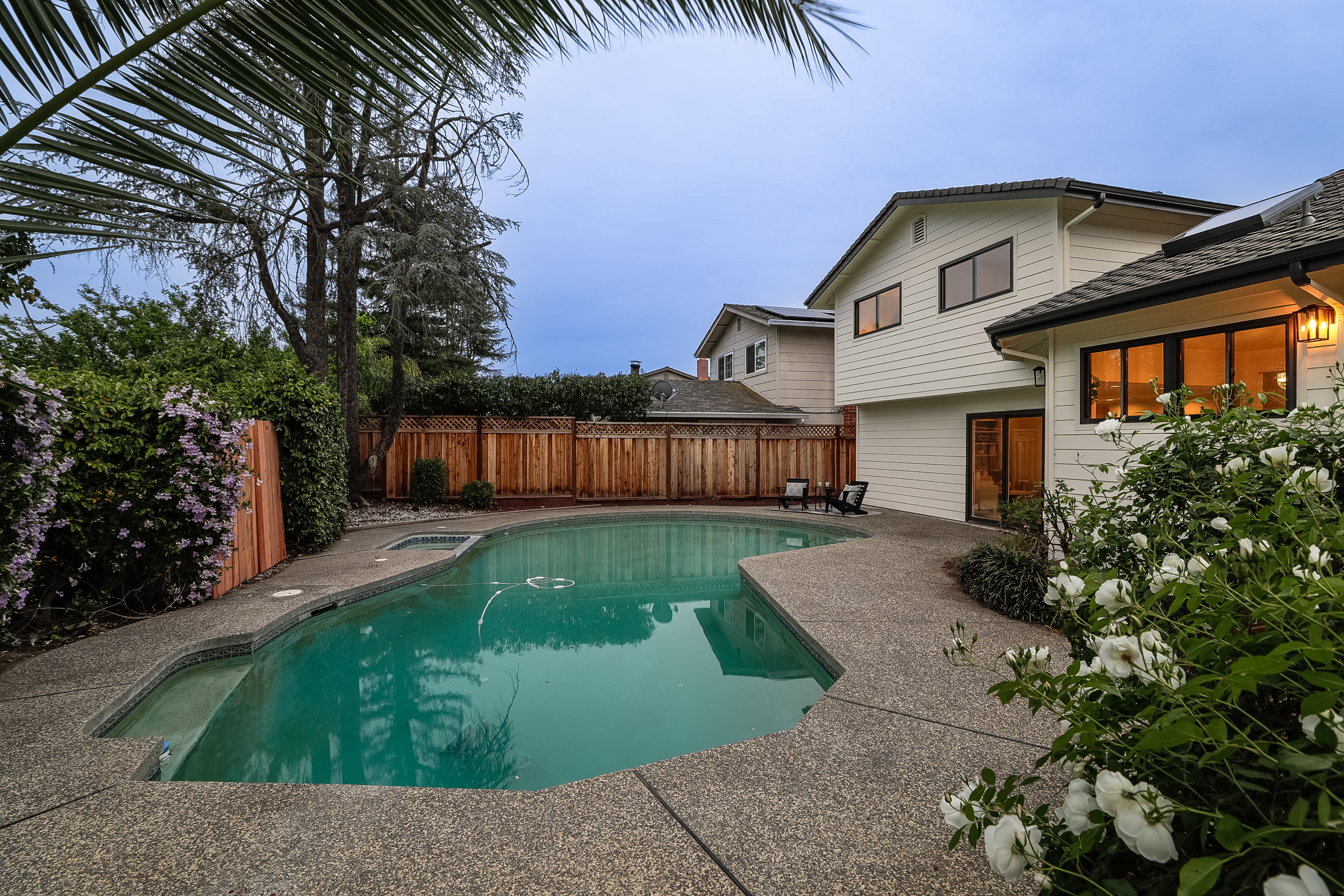  Great Almaden Valley Two-Story - 物件實景