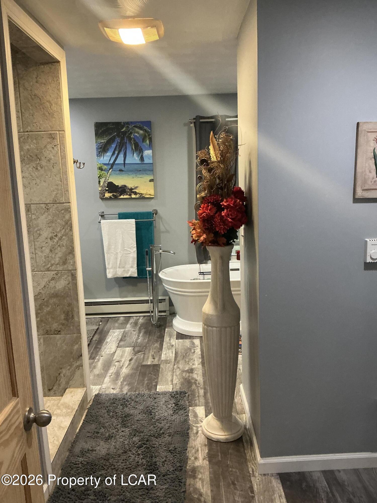 Hunlock Creek, Pennsylvania, 18621, United States, 3 Bedrooms Bedrooms, ,2 BathroomsBathrooms,Residential,For Sale,2044262