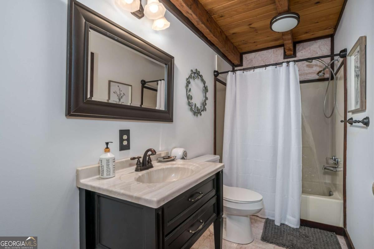 Ellijay, Georgia, 30540, United States, 4 Bedrooms Bedrooms, ,4 BathroomsBathrooms,Residential,For Sale,1859084