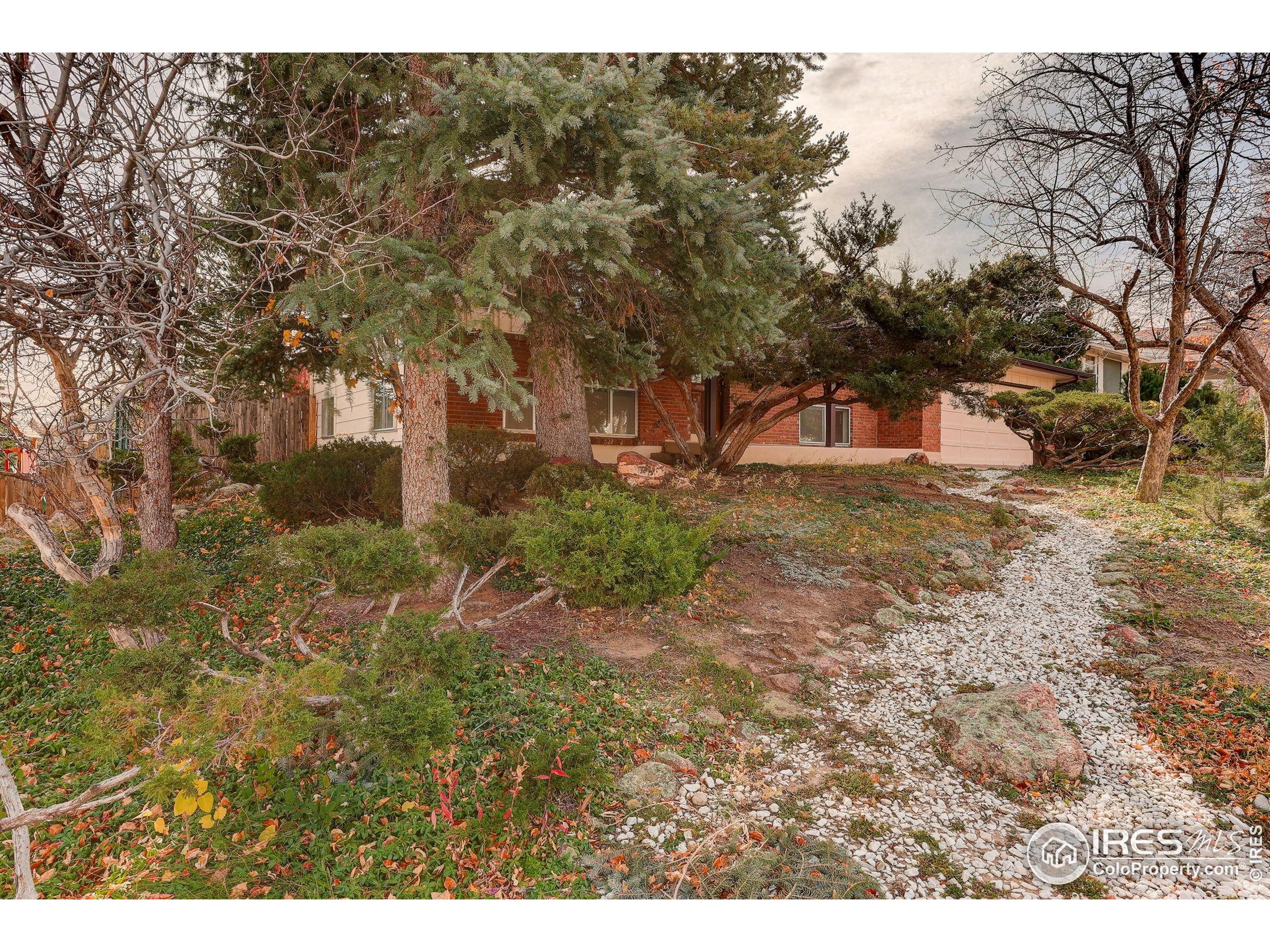 Boulder, Colorado, 80305, United States, 4 Bedrooms Bedrooms, ,1 BathroomBathrooms,Residential,For Sale,1989677