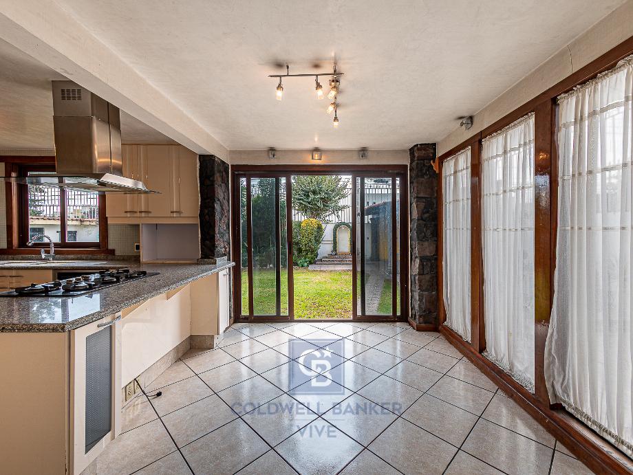 Avenida del Marquez, Metepec, Estado de méxico, 52178, Mexico, 4 Bedrooms Bedrooms, ,5 BathroomsBathrooms,Residential,For Sale,Avenida del Marquez,1615864