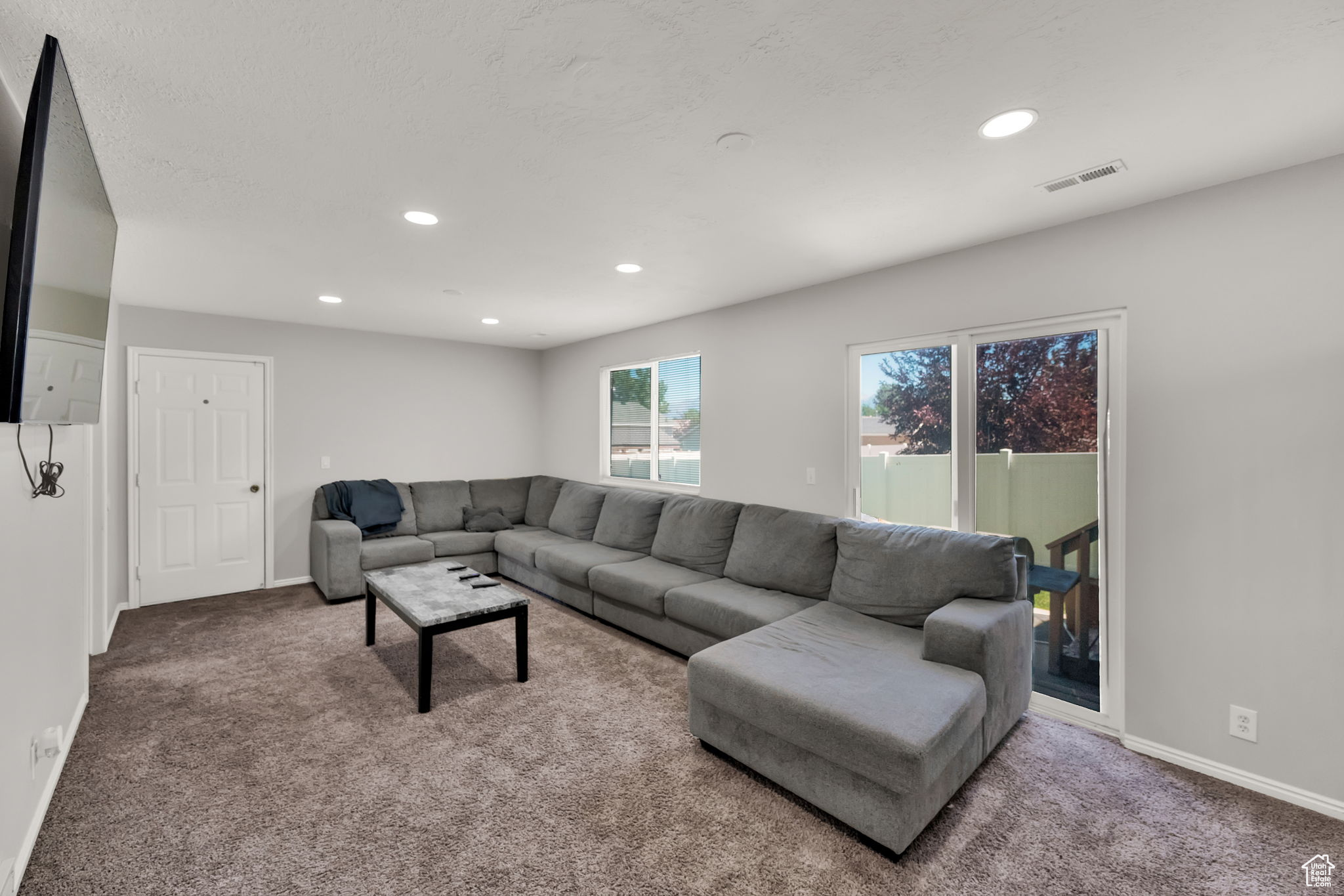 Salt Lake City, Utah, 84118, United States, 5 Bedrooms Bedrooms, ,3 BathroomsBathrooms,Residential,For Sale,1947588