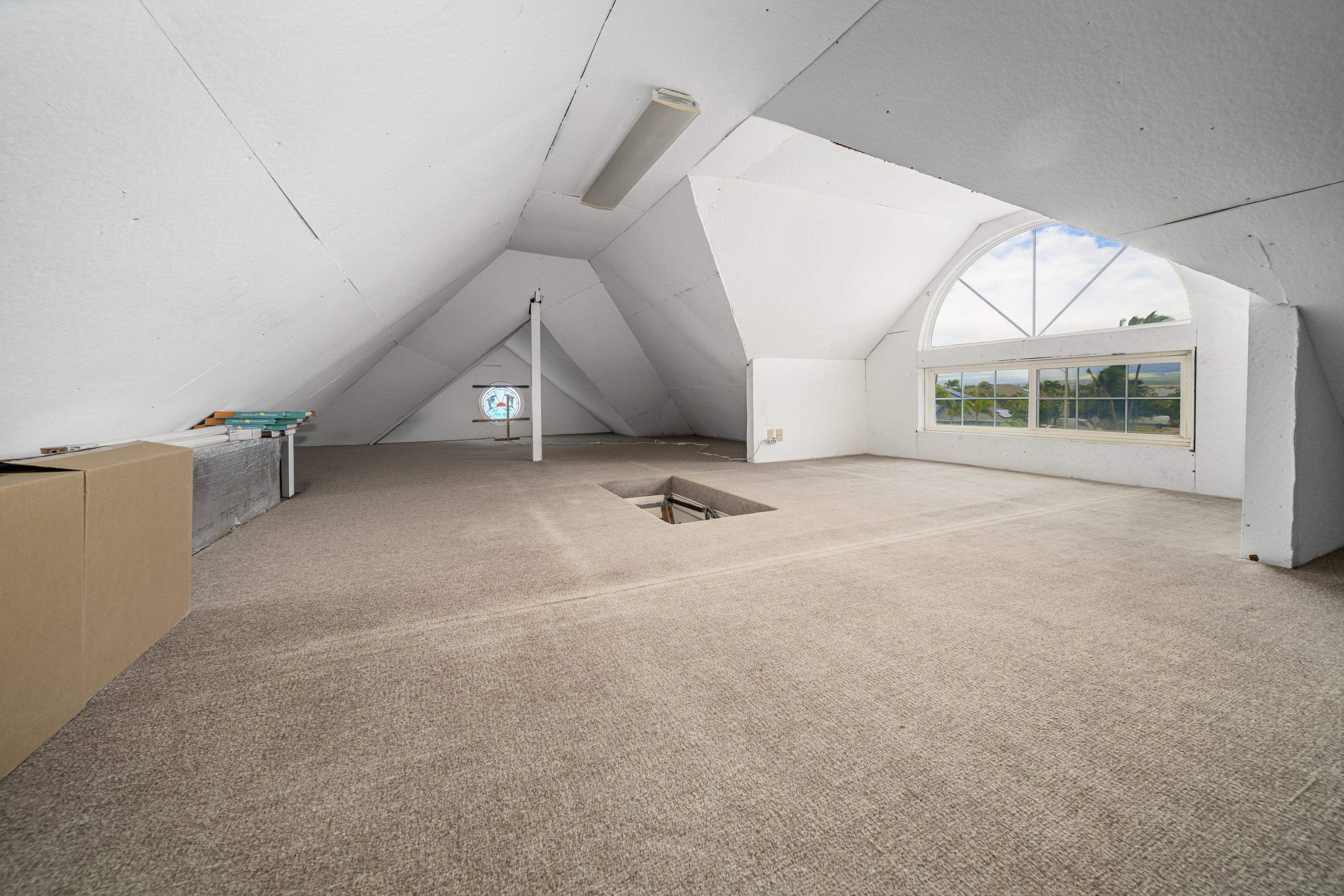  Pride of ownership explains this 4 bedroom 2.5 bath home & backyard - 物件實景