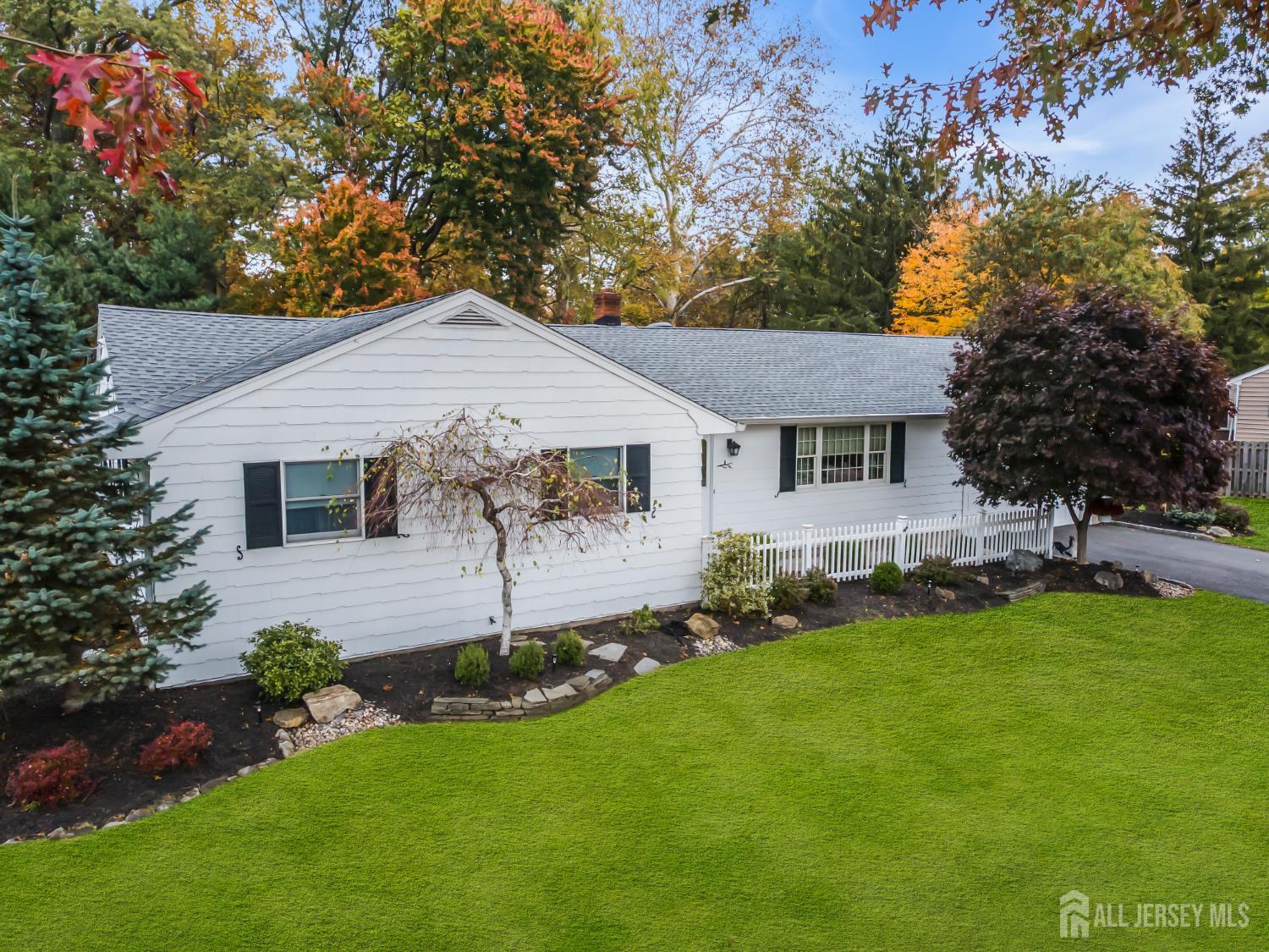 Edison, New Jersey, 08820, United States, 3 Bedrooms Bedrooms, ,2 BathroomsBathrooms,Residential,For Sale,1989177