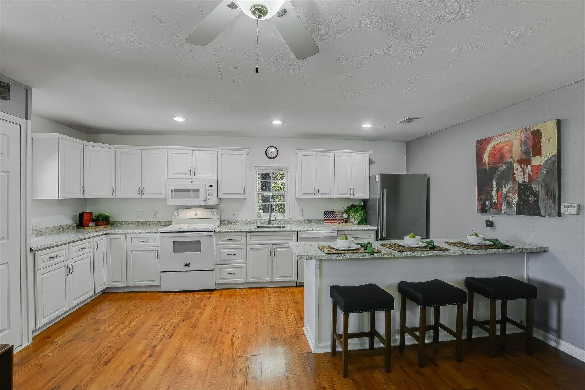 Georgetown, Texas, 78633, United States, 2 Bedrooms Bedrooms, ,1 BathroomBathrooms,Residential,For Sale,2005373