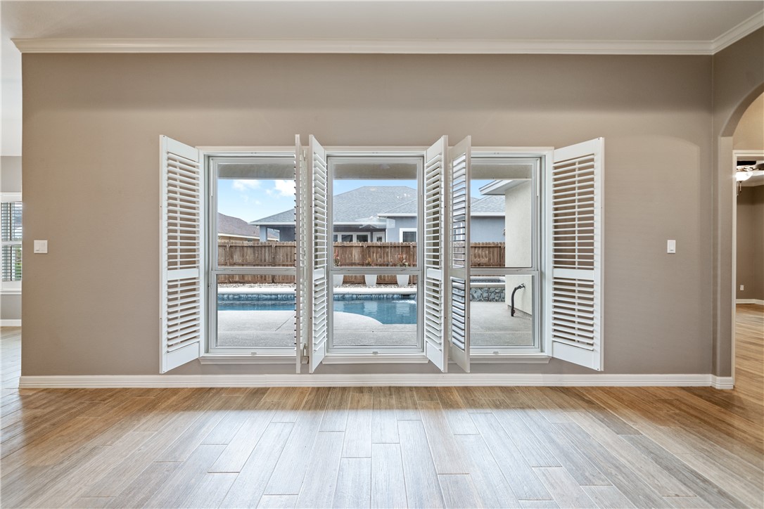 Corpus Christi, Texas, 78418, United States, 4 Bedrooms Bedrooms, ,3 BathroomsBathrooms,Residential,For Sale,1941996