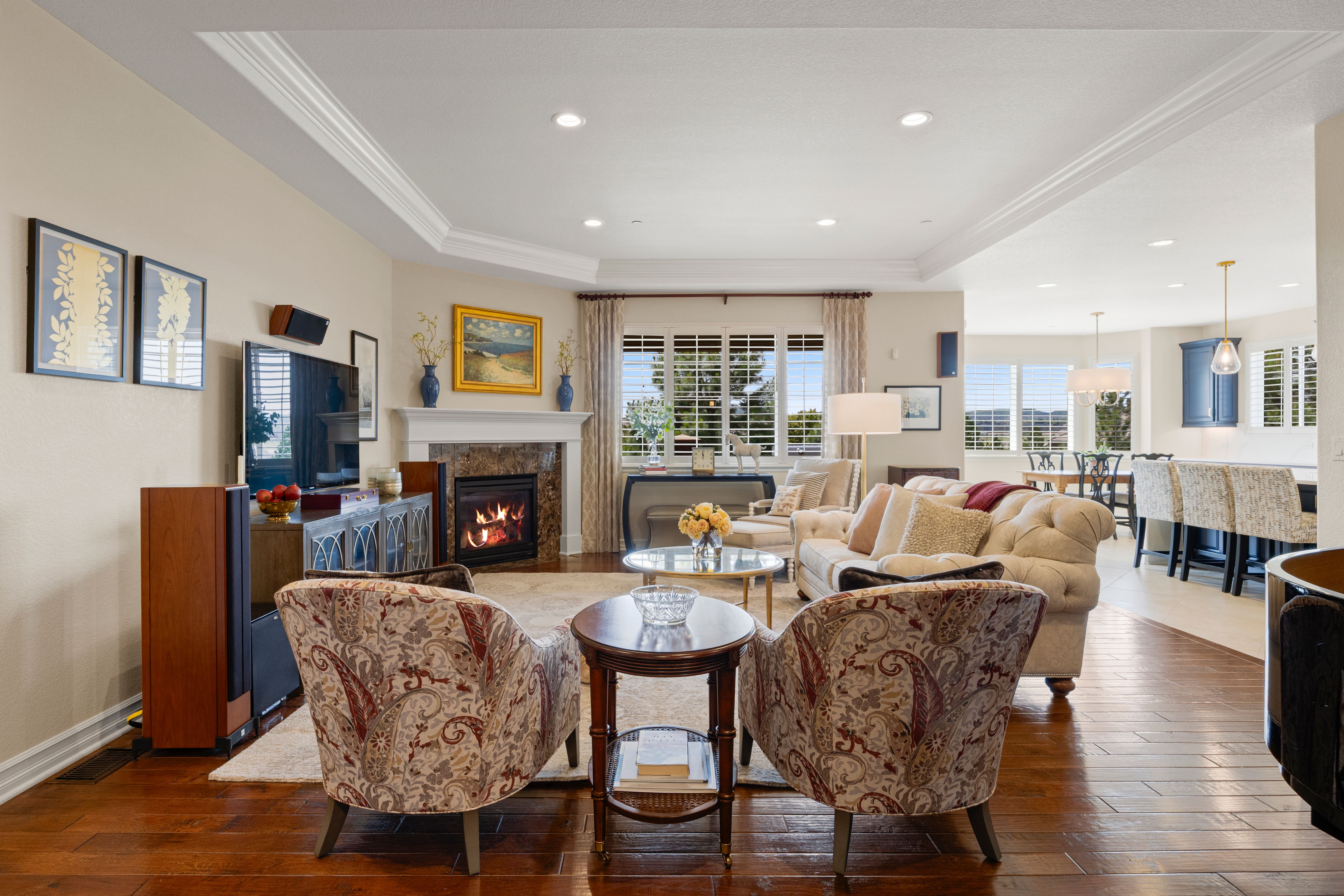  Graciously appointed and impeccably maintained, this patio home - 物件實景