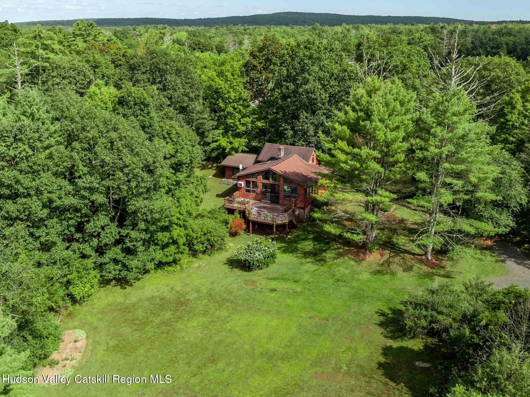 Saugerties, New York, 12477, United States, 3 Bedrooms Bedrooms, ,2 BathroomsBathrooms,Residential,For Sale,1933651