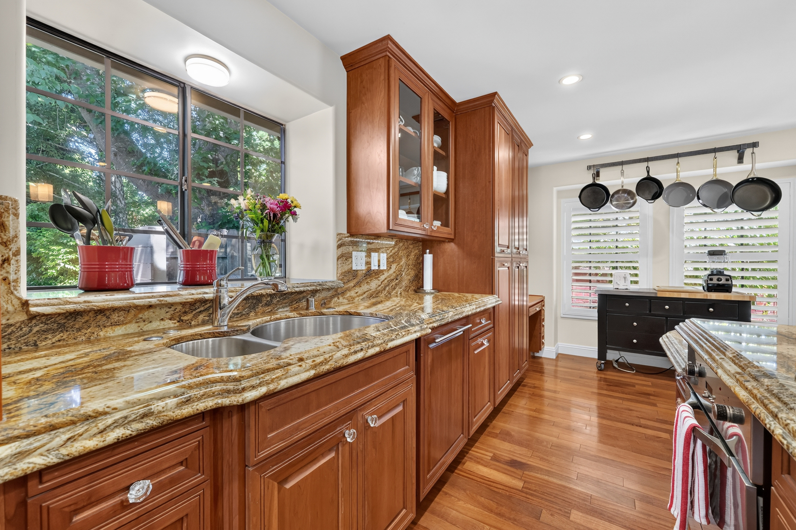  1073 Harrington Way, Carmichael, CA 95608 - 物件實景