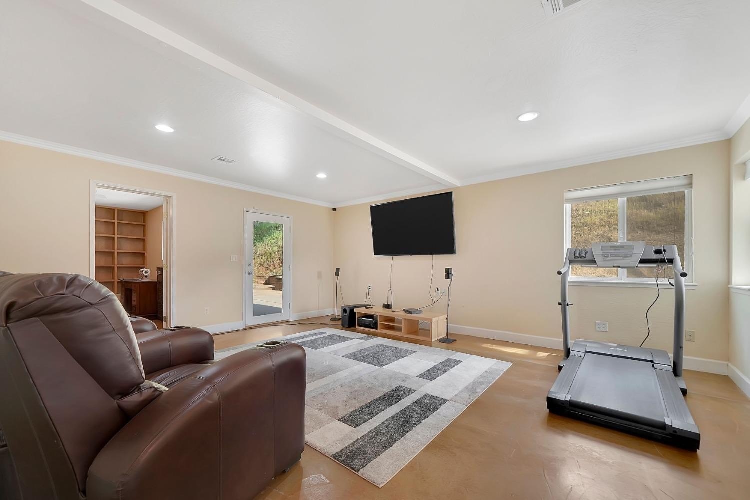 San Andreas, California, 95249, United States, 5 Bedrooms Bedrooms, ,4 BathroomsBathrooms,Residential,For Sale,1931003