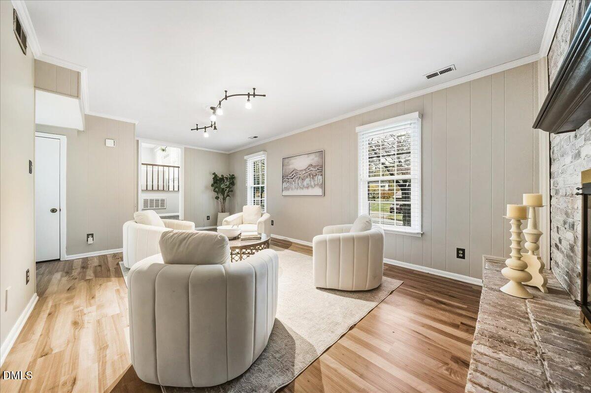 Raleigh, North Carolina, 27609, United States, 3 Bedrooms Bedrooms, ,3 BathroomsBathrooms,Residential,For Sale,1954516