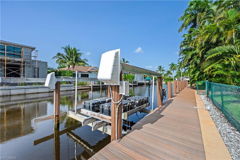 1303 Wahoo Ct, Naples, Florida, 34102, United States, 2 Bedrooms Bedrooms, ,2 BathroomsBathrooms,Residential,For Sale,1303 Wahoo Ct,1594404