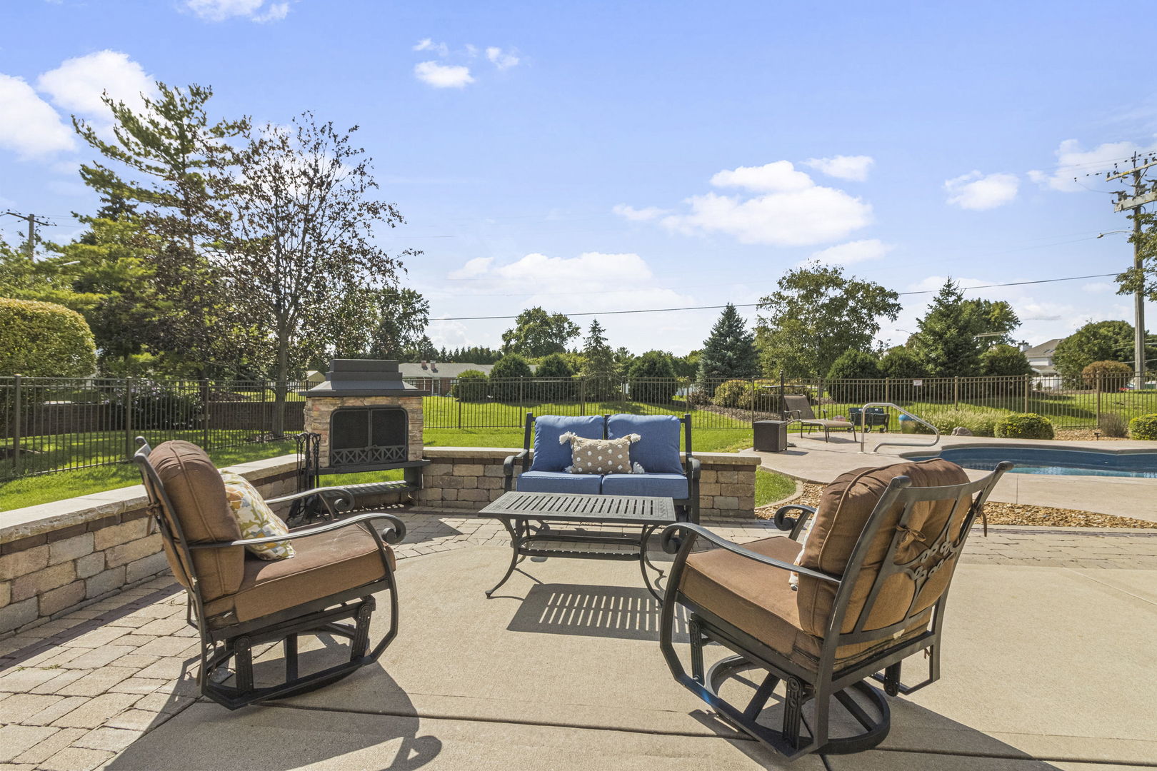 Shorewood, Illinois, 60404, United States, 4 Bedrooms Bedrooms, ,6 BathroomsBathrooms,Residential,For Sale,1933443
